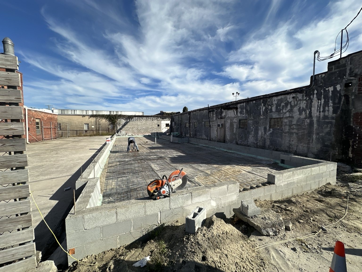 Foundation with blockwork and rebar